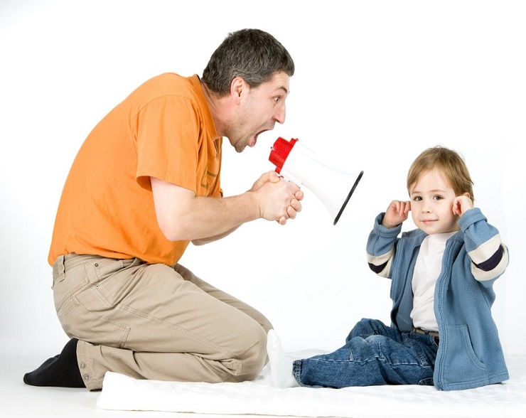 چگونه به کودکان خود حرف شنوی بیاموزیم؟